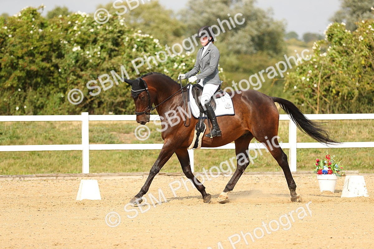 SBM_018424 - Class 14 - Novice 23 - 15.16-16.19