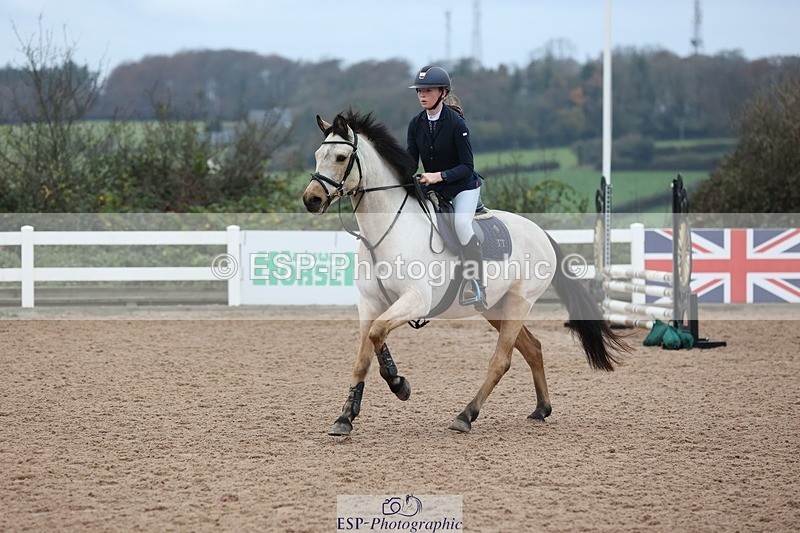 241116X-083243-00093 - Cls 03 Pony Intro 70cm