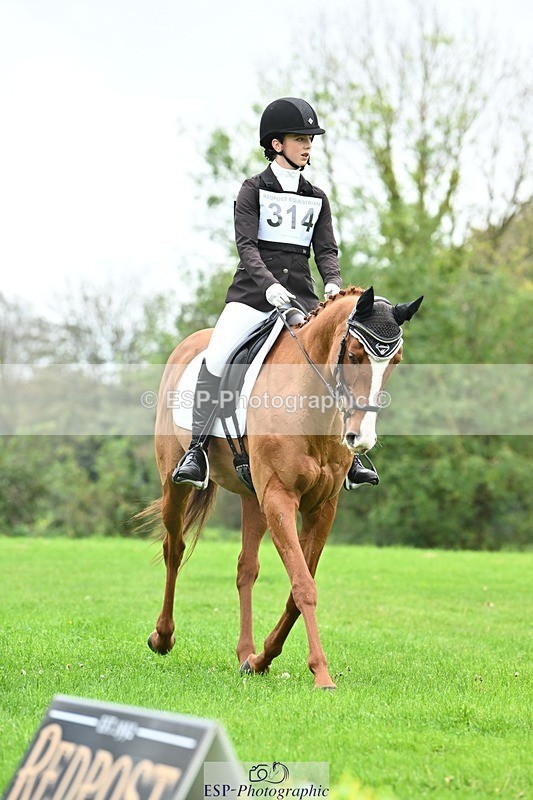 241024-110212-02343 - 314-Beth.Jones-FANTASY.CHILLI.(GB)