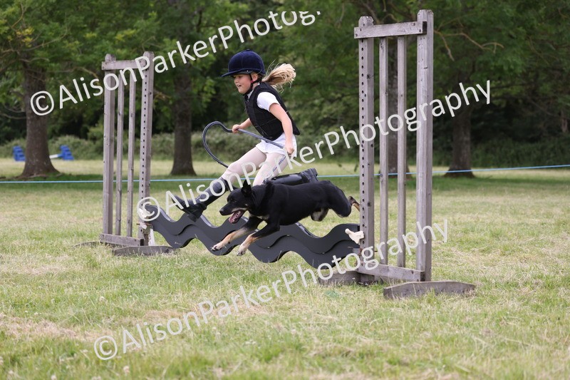 20260614-4397 - Class 25 - Horse and Hound Jumping