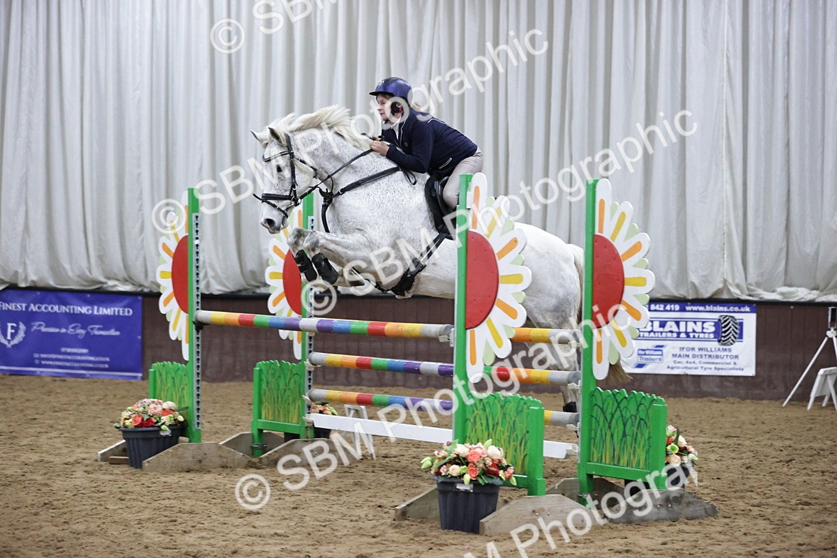 SBM_001172 - Class 4 - Senior Newcomers/ 1.10m Open