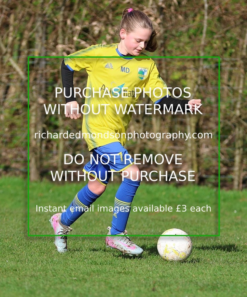 533A3177 - Kendal United Girls Under 10's vs Lune Valley Lightning Under 10's