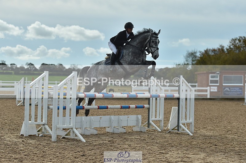 231111A-121532-01780 - Cls 12 Newcomers & 1.10m Open