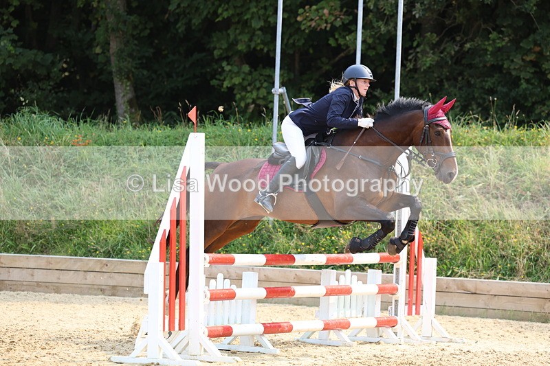 3E7A1397 - Class 4: Senior British Novice/90cm open