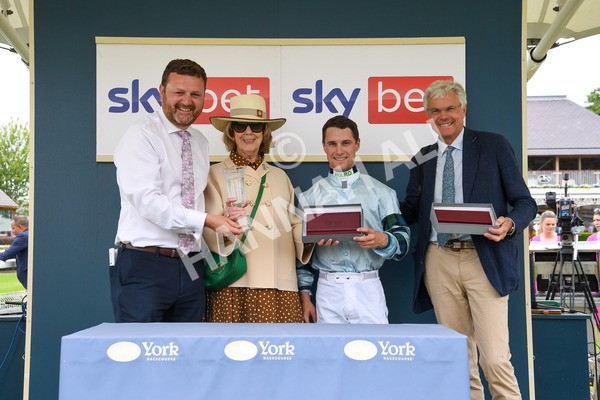 170623-Race 3-Quickthorn-0398 - Race 3 3.05pm Sky Bet Race To The Ebor Grand Cup Stakes