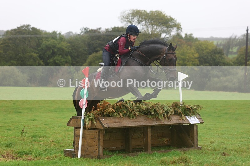 3E7A1931 - Class 4: 80cm: Box