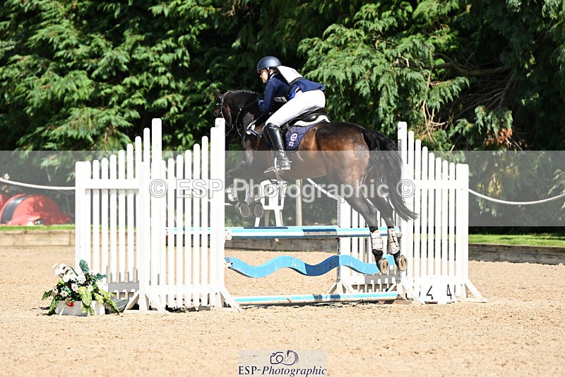 240824X-132710-28953 - 80cm Round 2 13.30 to 14.30