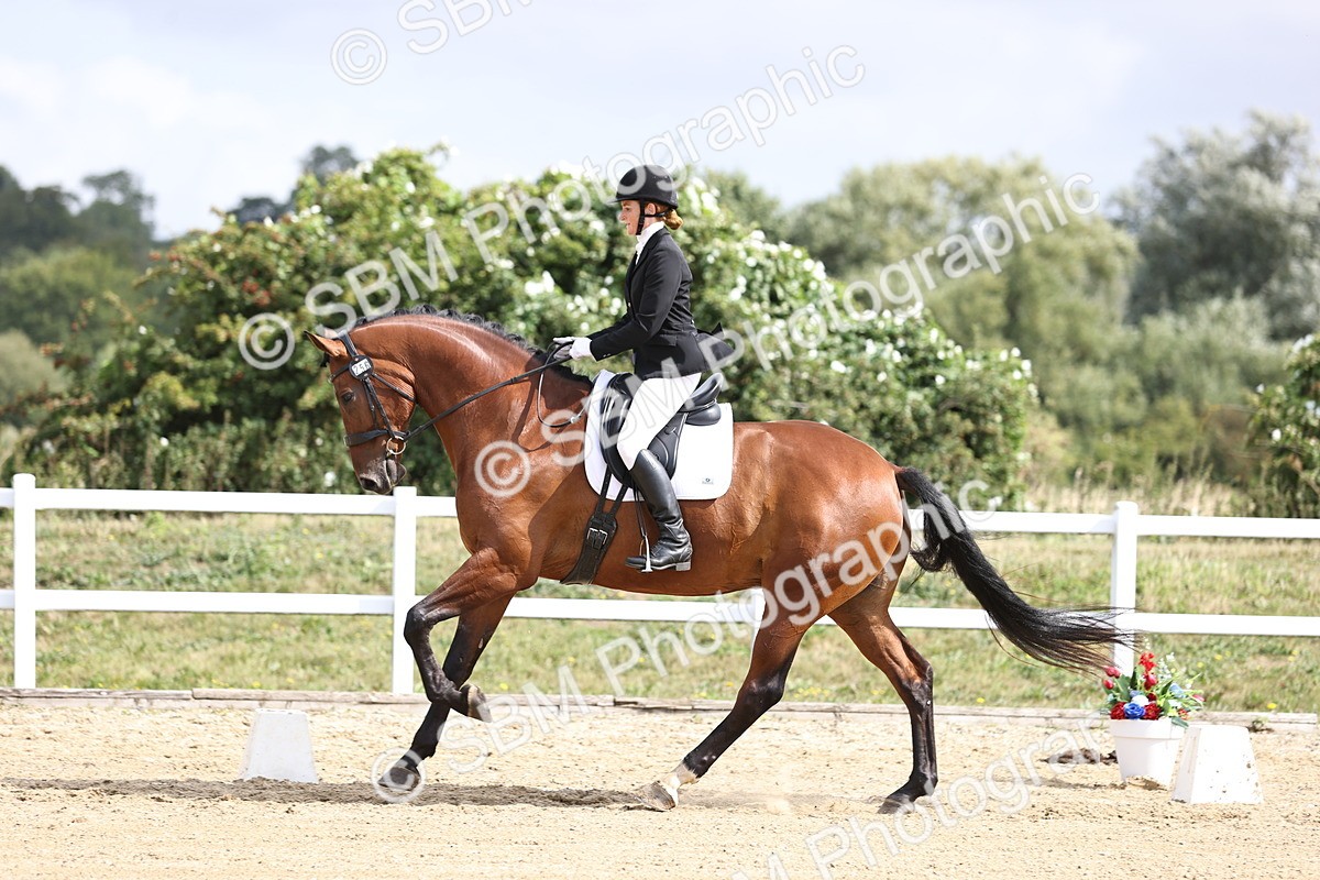 SBM_016164 - Class 14 - Novice 23 - 10.29-11.32