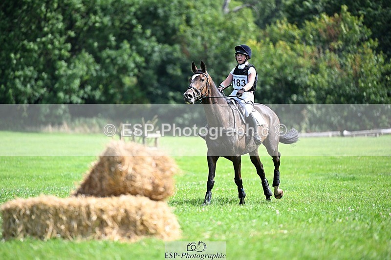 240803-150814-07744 - 183-Amelia_Hendy-WHISTLEDOWN_STAR