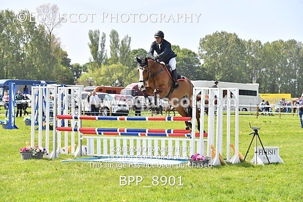 BPP_8901 - CLASS 3 The RHS Andrew Hamilton Coach Novice Qualifier (1.20m)