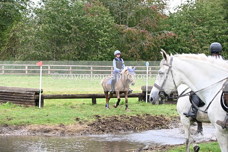 WJ6_6820 - Time at Photographer 13:06 to 13:23