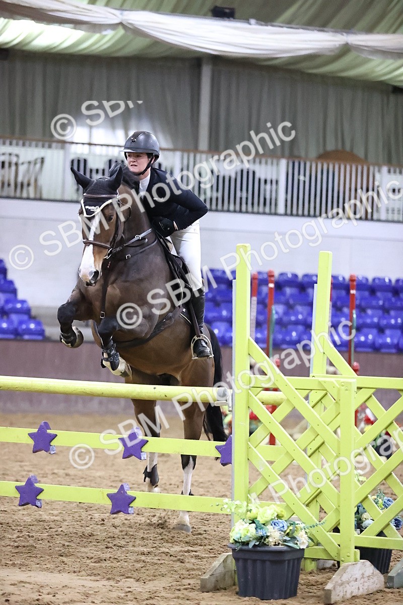 SBM_2669 - Class 9 - Senior Newcomers/ 1.10m Open