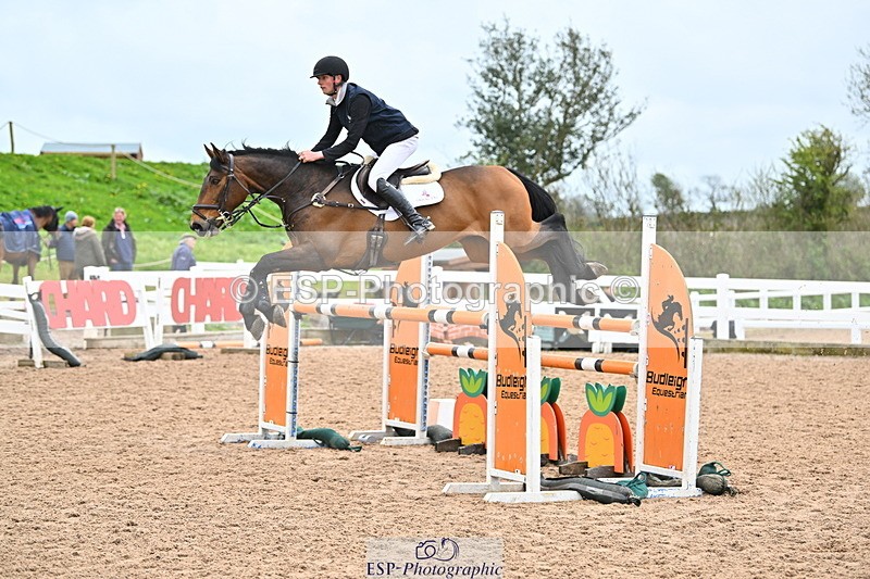 240501A-140906-00976 - Cls 8 Snr Foxhunter and 1.20m Open