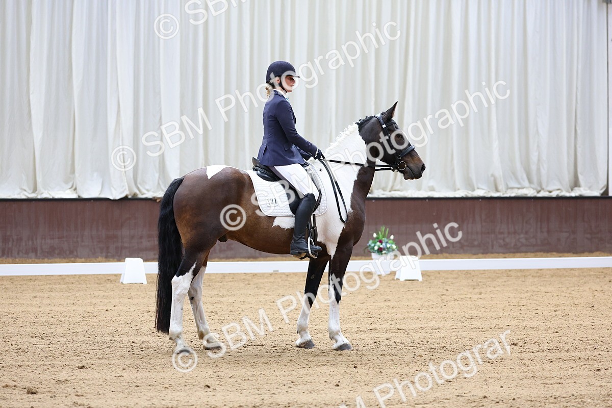 SBM_015902 - Class 15 - Novice FSM - 9.50 - 11.10