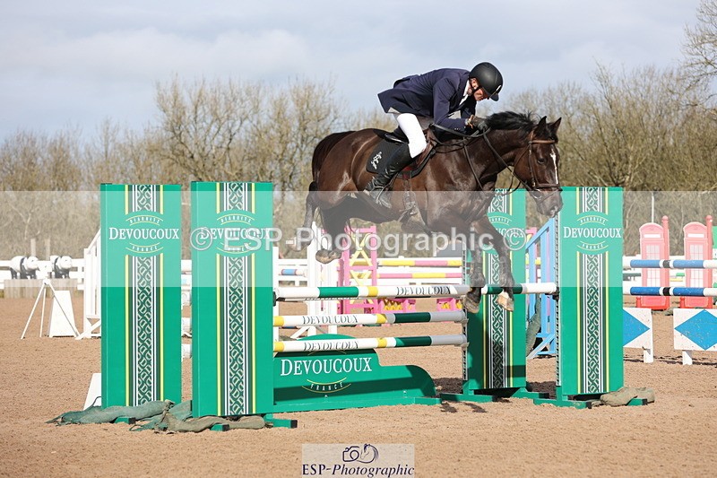 240223A-115740-01017 - Cls 4 Snr 1.05m Open