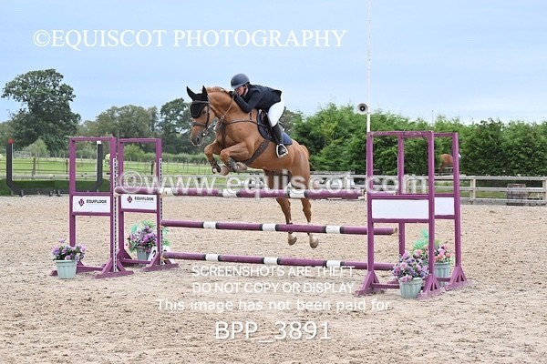 BPP_3891 - CLASS 45 SUN Senior Foxhunter/ 1.20m Open