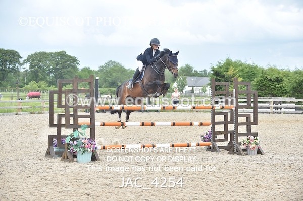 JAC_4254 - CLASS 6 Senior Foxhunter/ 1.20m Open