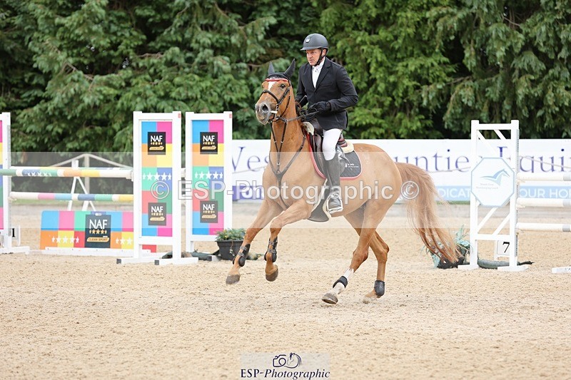 240711-150609-28820 - Cls 124 Foxhunter