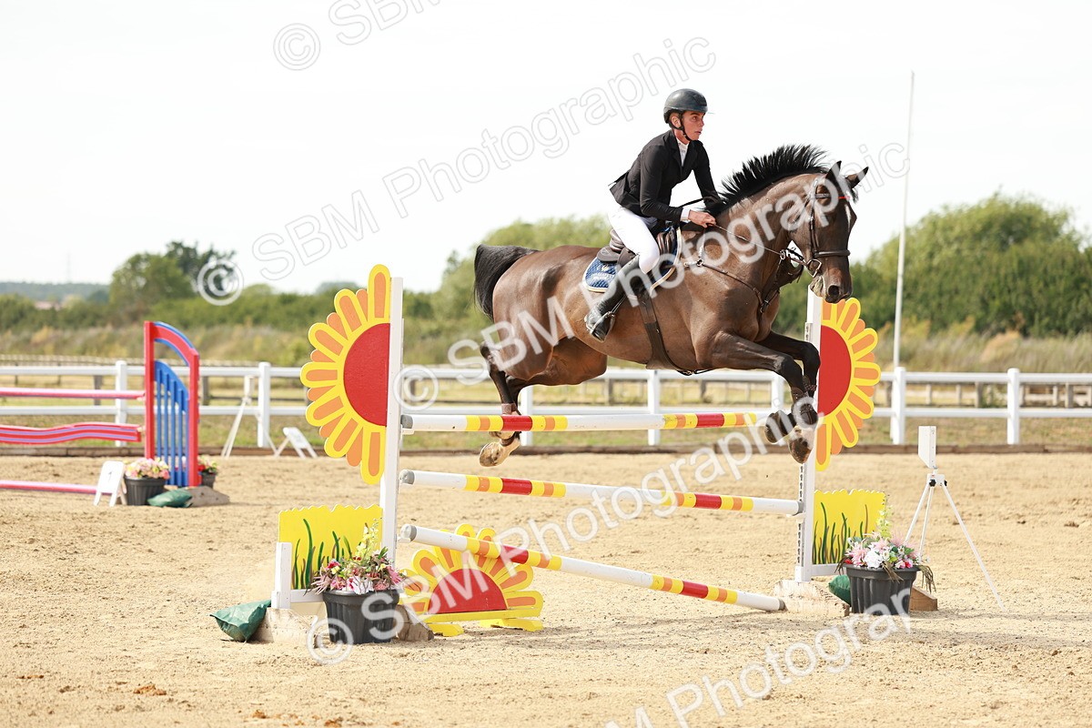 SBM_008158 - Class 4 - Senior Foxhunter - 1.20m Open