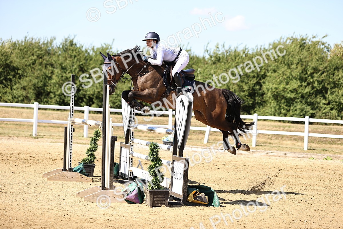 SBM_015393 - Class 16 - Senior foxhunter - 1.20m Open