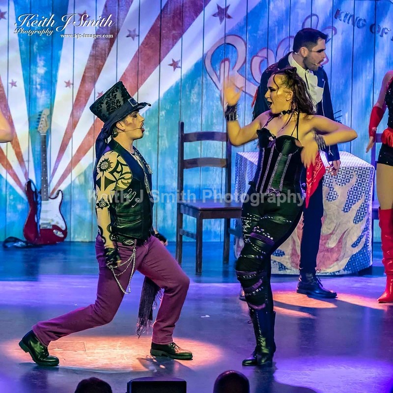 7KJS9999 - Ambition show team