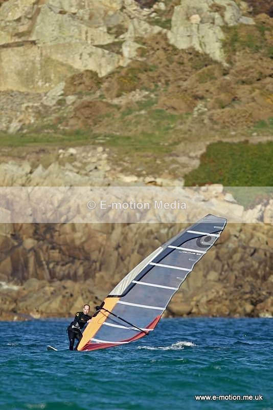 WS 010412 3 - Windsurfing