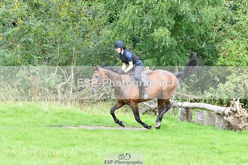 230817-133214-00986 - Theo's 1st Group - XC