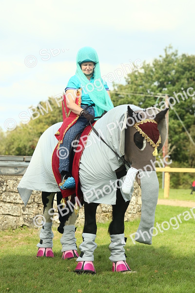 SBM_63583 - S35 - Fancy Dress Showing
