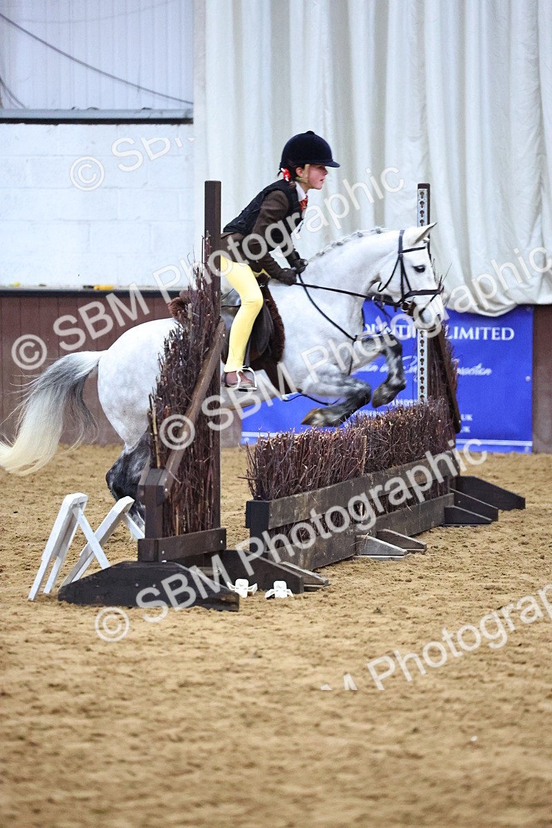 SBM_003151 - Class 35 - 60cm Training Stakes