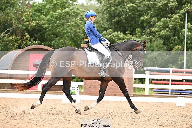 240815A-133706-01571 - 201-Natasha.Collings-Costello-Dovevale.Tender.Dove