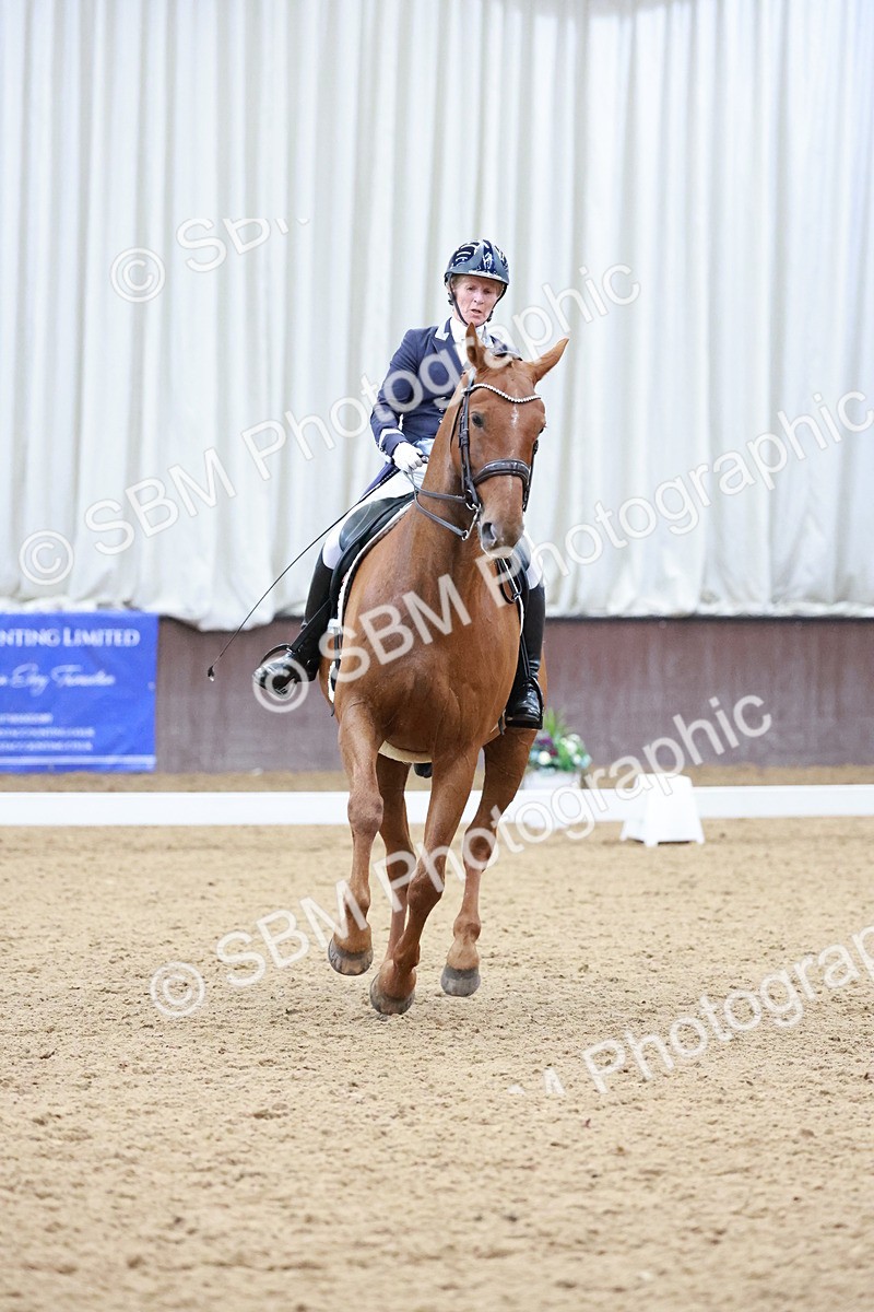 SBM_020874 - Class 13 - FEI INT I - 16.26-17.14