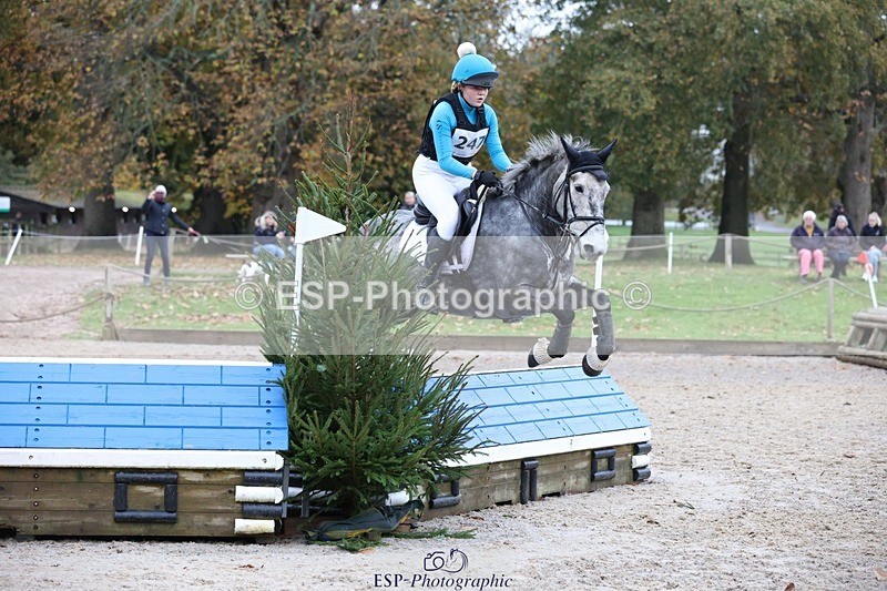 231118-142144-02241 - Cls 3 90cm