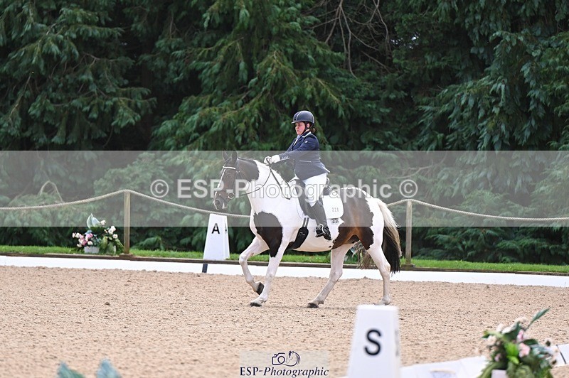 240809-115203-00610 - 228-Lauren.Picknett-Bonnie.V