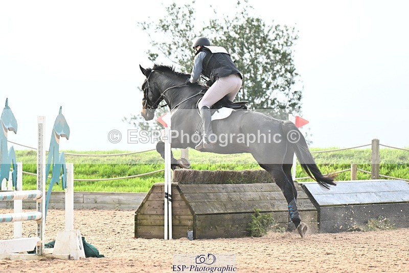 241110A-140514-01193 - 90cm 14.00 to End