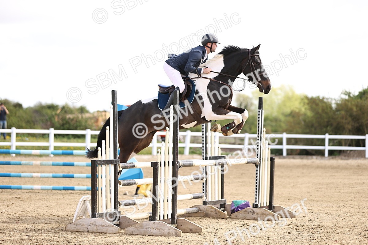 SBM_003348 - Class 16 - Senior Discovery - 1.00m