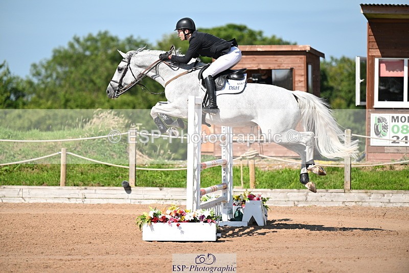 240718A-102643-04509 - Cls 1, 3 Star Small Tour 1.35m