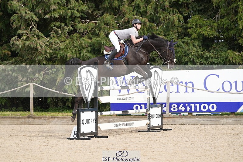 260322A-141033-01928 - 13 Foxhunter 1m 20 Open