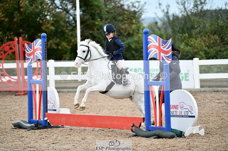 241013B-094555-00260 - Cls 1 Clear Round