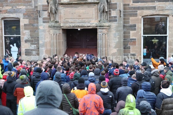 AA076549 - New Years Boys Ba'