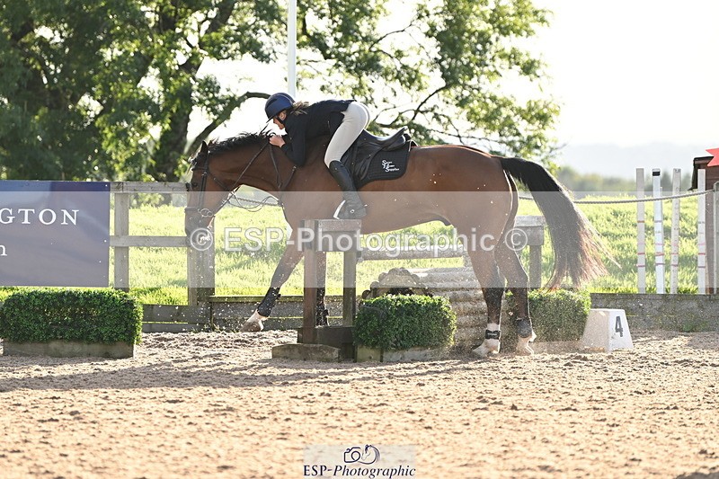 240913A-175204-05500 - Cls 19 Snr 1m Open Speed Derby