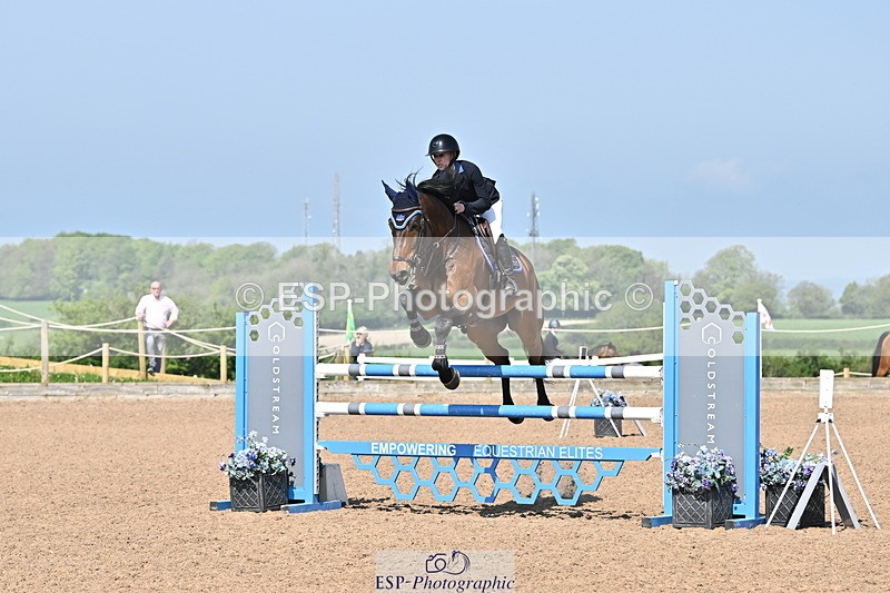 240509A-104519-00973 - Cls 8 Foxhunter