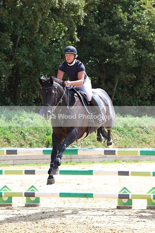 3E7A1683 - Class 8: Senior Newcomers/1.10m open
