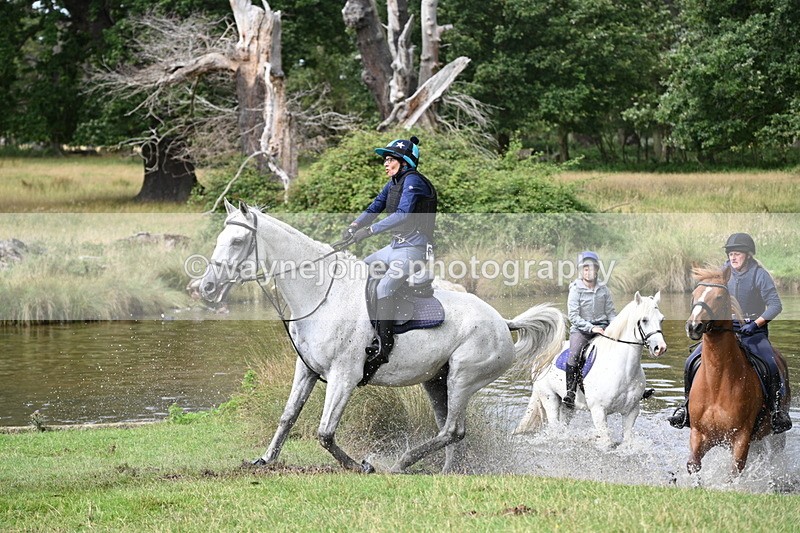 WJ7_1564 - Time at Water 10:48 to 11:13