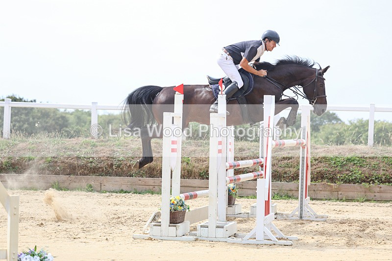 3E7A4546 - Class 9: Senior 1.30m open