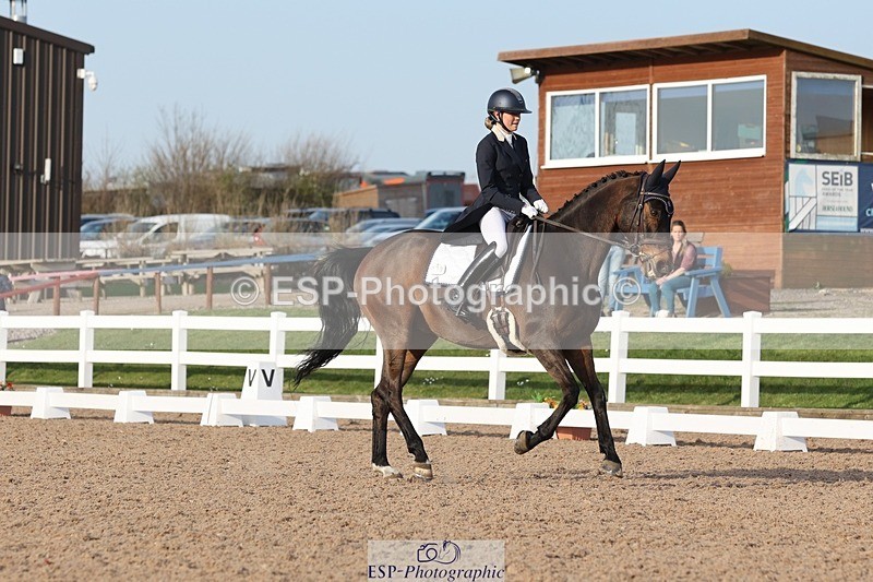 250404-180119-08188 - 130-Teghan.Cantrell-Woodlander.Donna.Summer