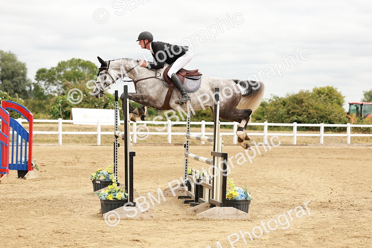SBM_018127 - Class 21 - Senior Newcomers Championship 2d Rd