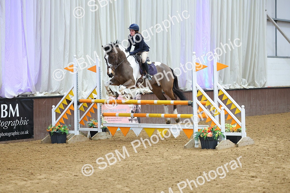 SBM_009916 - Class 21 - Nupafeed Supplements Senior Discovery/ 1m Open - First Round (1.00m)