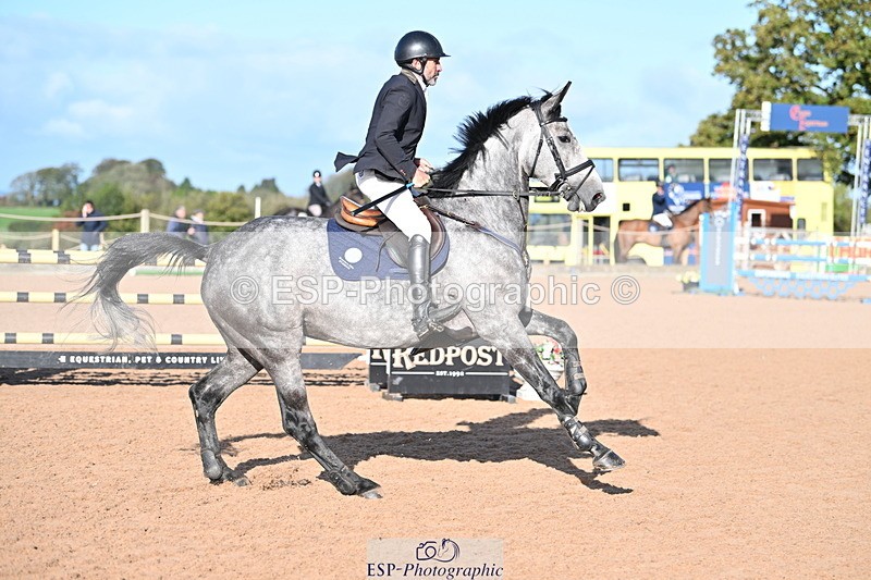 231014A-102318-04078 - Cls 18 Newcomers & 1.10m Open