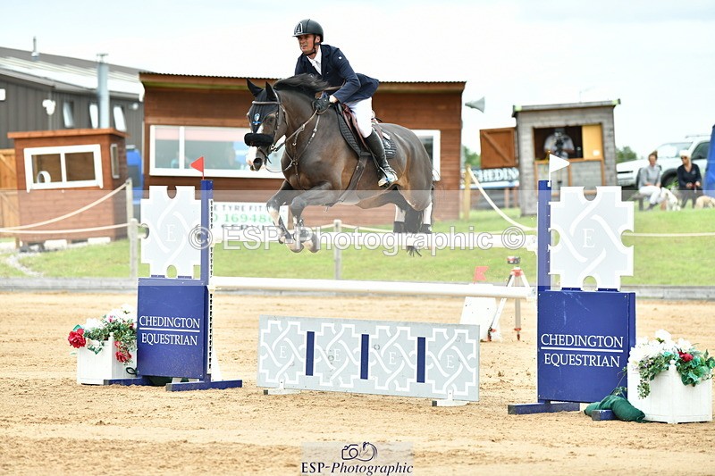 230720A-145604-03625 - Cls 9, 2 Star Big 1.40m Start to break