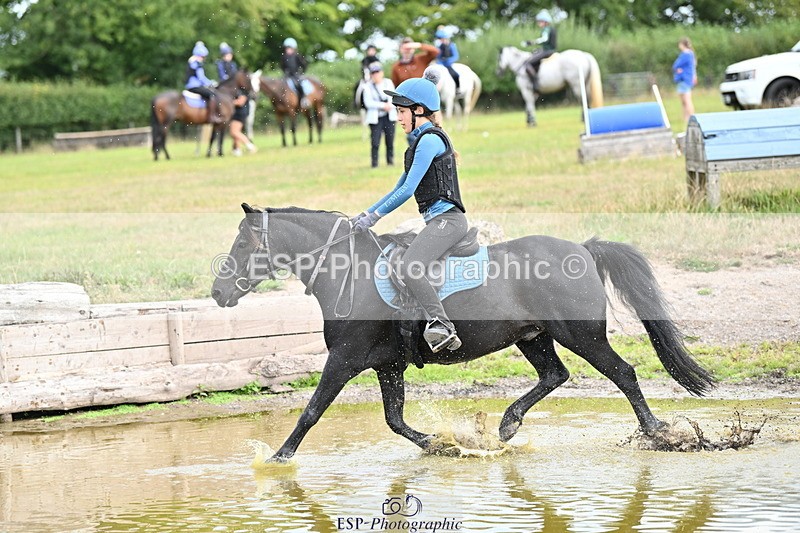 250821B-111224-00204 - Group B - Danielle